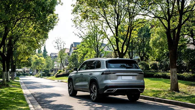 Geely Monjaro — обложка статьи: Geely Monjaro с пробегом: стоит ли покупать в 2026 году