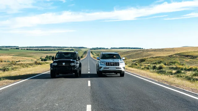 Tank 300, Toyota Land Cruiser Prado — обложка статьи: Tank 300 или Toyota Land Cruiser Prado с пробегом