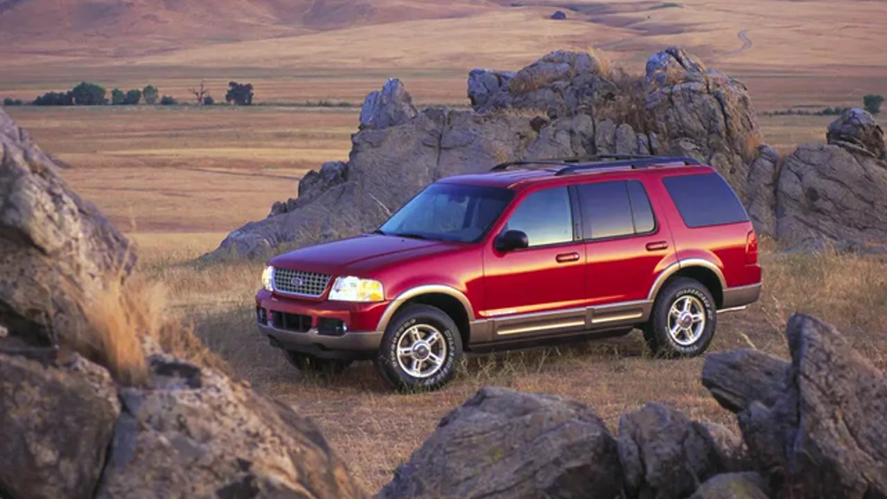 Автомобиль Ford Explorer III 2004