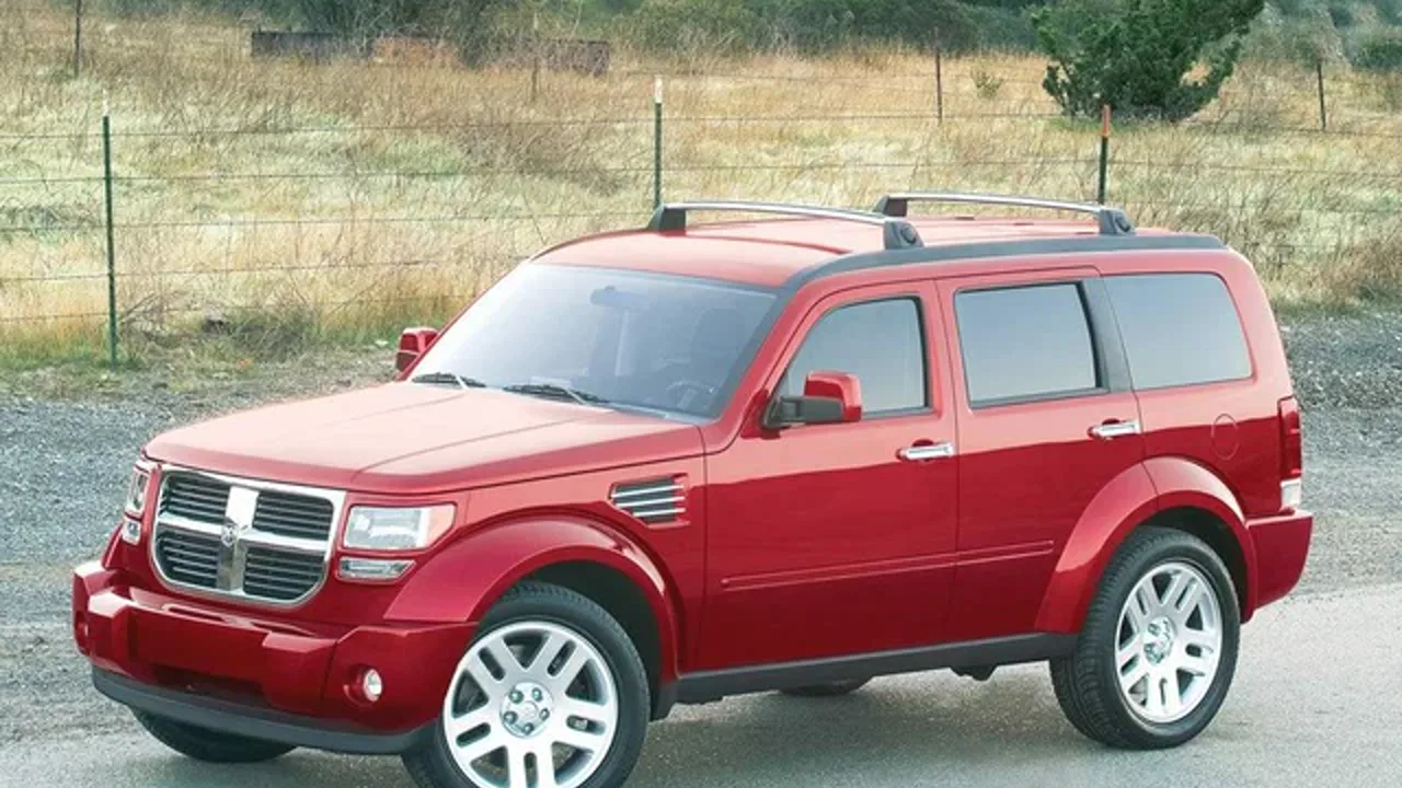Автомобиль Dodge Nitro 2006-2011 2010