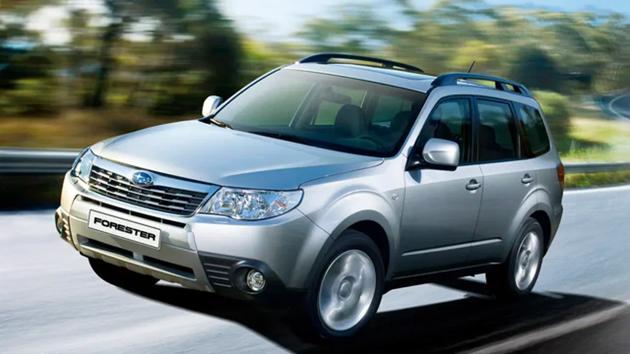 Автомобиль Subaru Forester III 2010