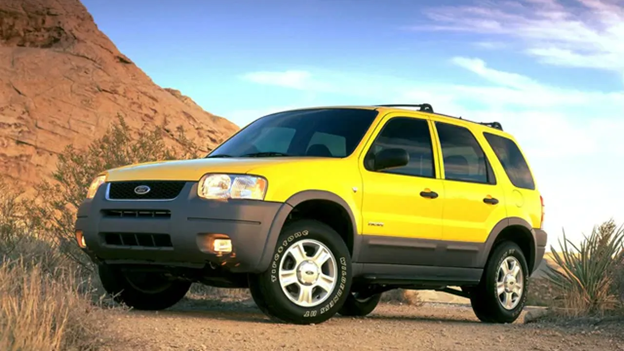 Автомобиль Ford Escape I 2003