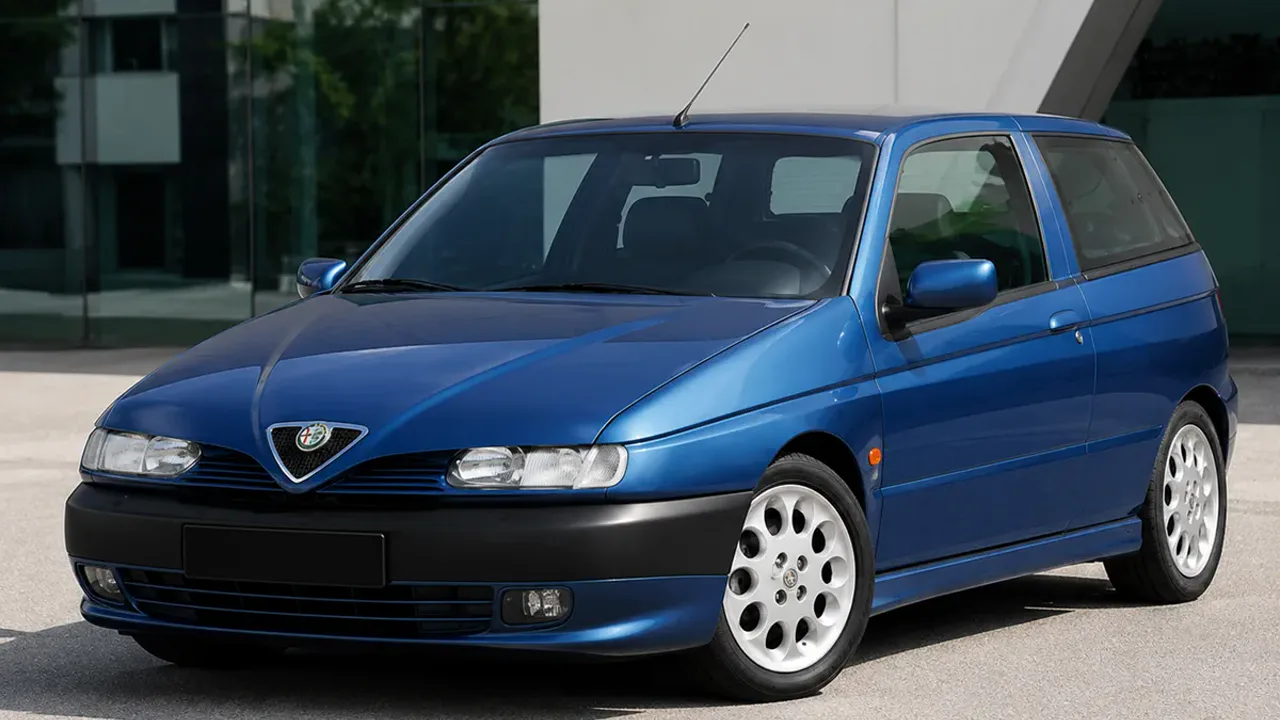 Автомобиль Alfa Romeo 145 I 1998