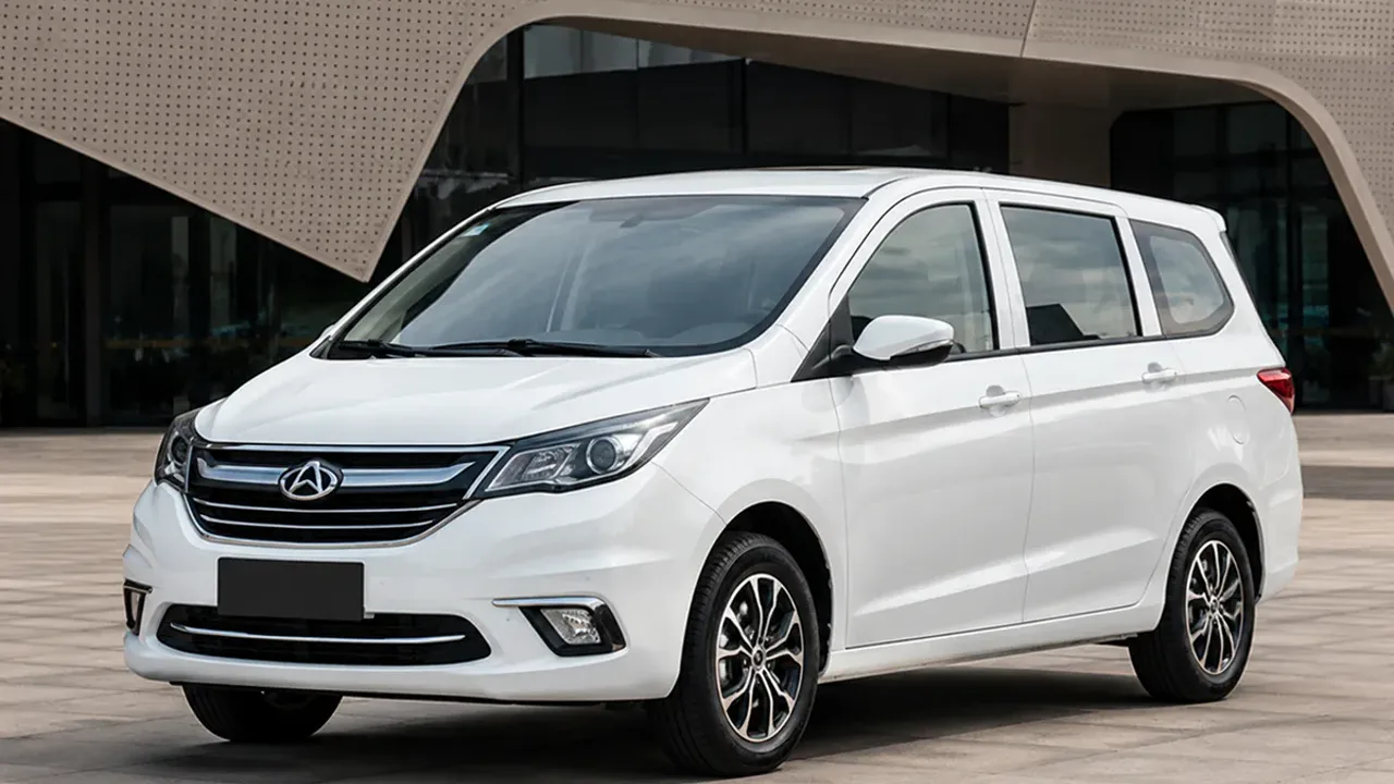 Автомобиль Changan Auchan A600 EV 2018-2022 2020