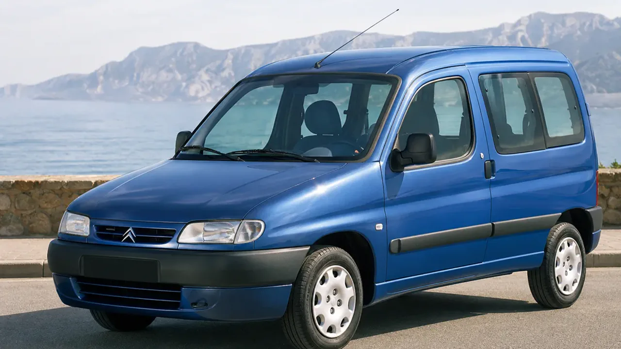 Автомобиль Citroen Berlingo I 2001