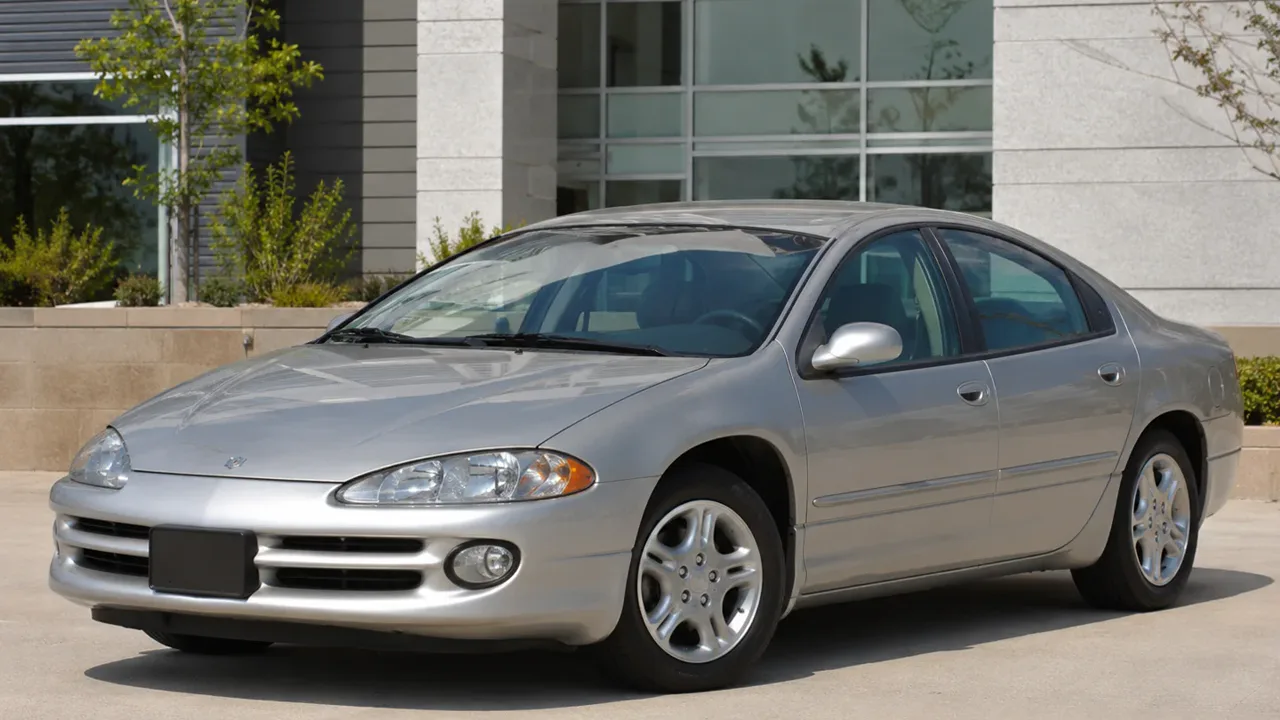 Автомобиль Dodge Intrepid II 2002