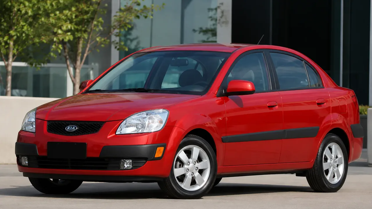 Автомобиль Kia Rio II 2008