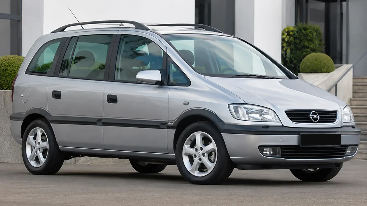 Автомобиль Opel Zafira A 2002