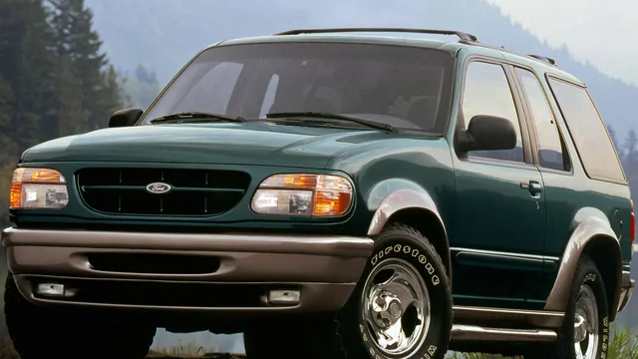 Автомобиль Ford Explorer II 2000