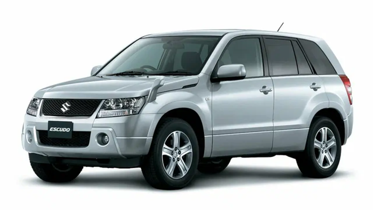 Автомобиль Suzuki Escudo III 2010