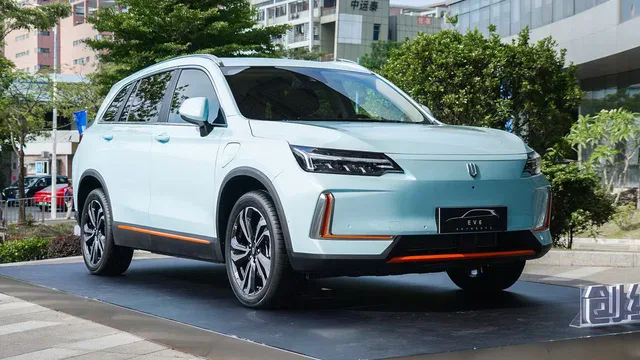 Skyworth EV6 2021-н.в.