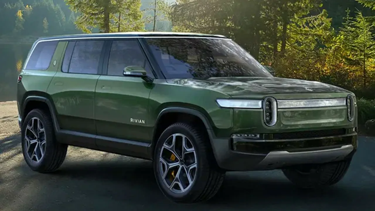 Автомобиль Rivian R1S 2022-н.в. 2022