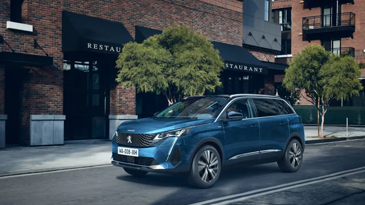 Автомобиль Peugeot 5008 II Рестайлинг 2022