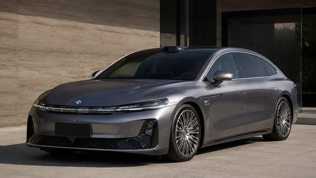 Автомобиль Aion Hyptec GT (Hyper GT) 2023-н.в. 2023
