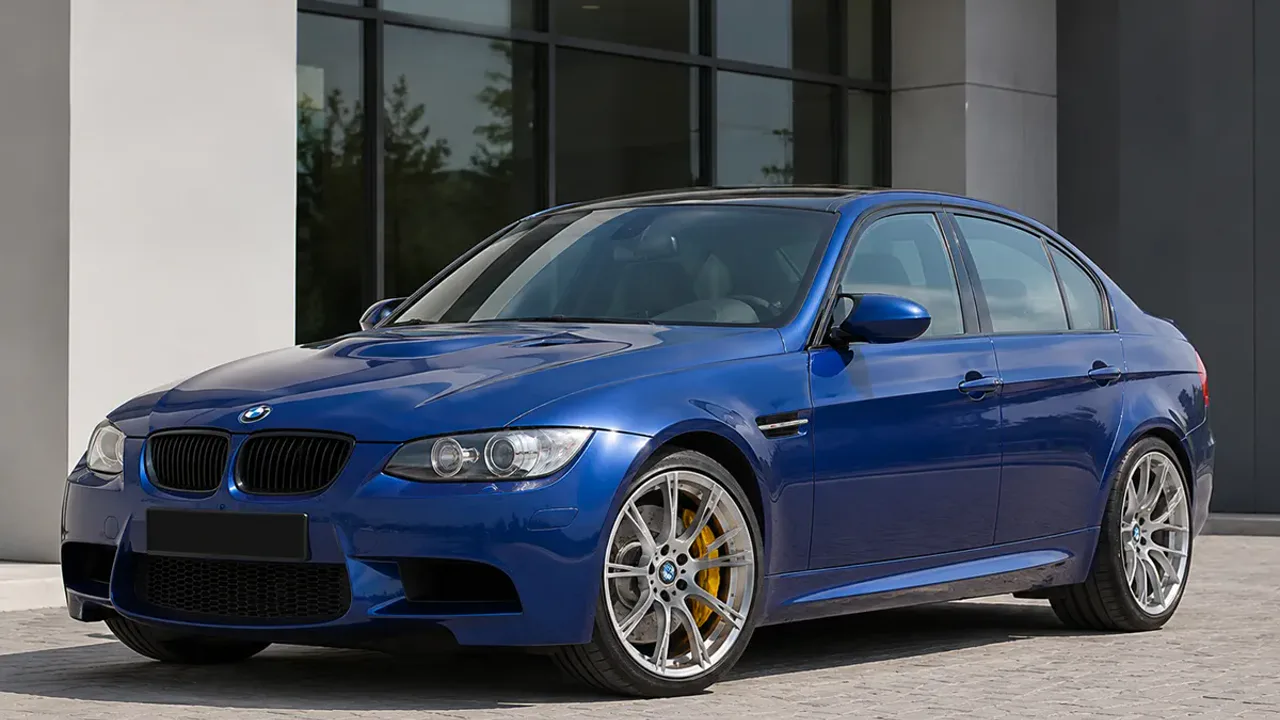 Автомобиль BMW M3 IV (E90) 2011
