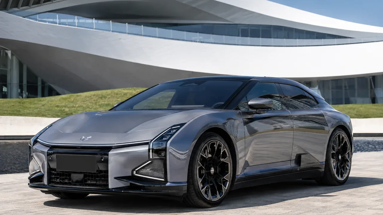 Автомобиль HiPhi Z 2022-2024 2023