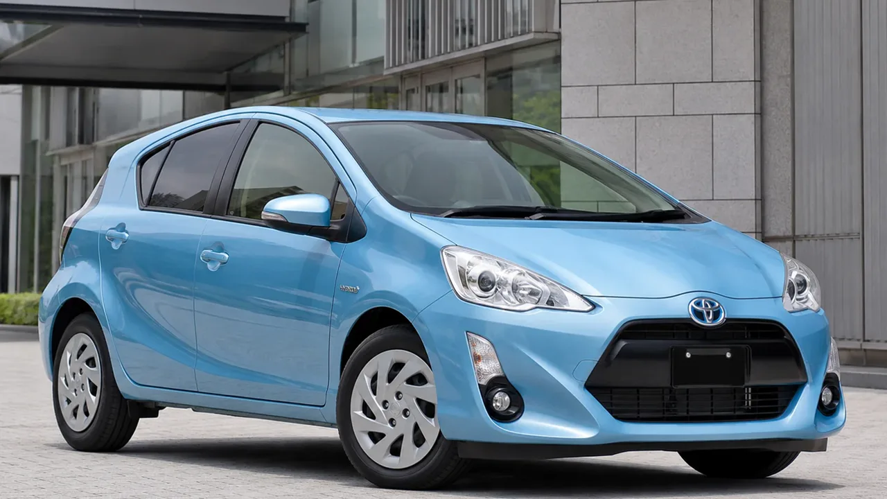 Автомобиль Toyota Aqua I Рестайлинг 2016