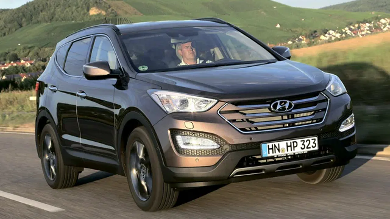 Автомобиль Hyundai Santa Fe III 2015