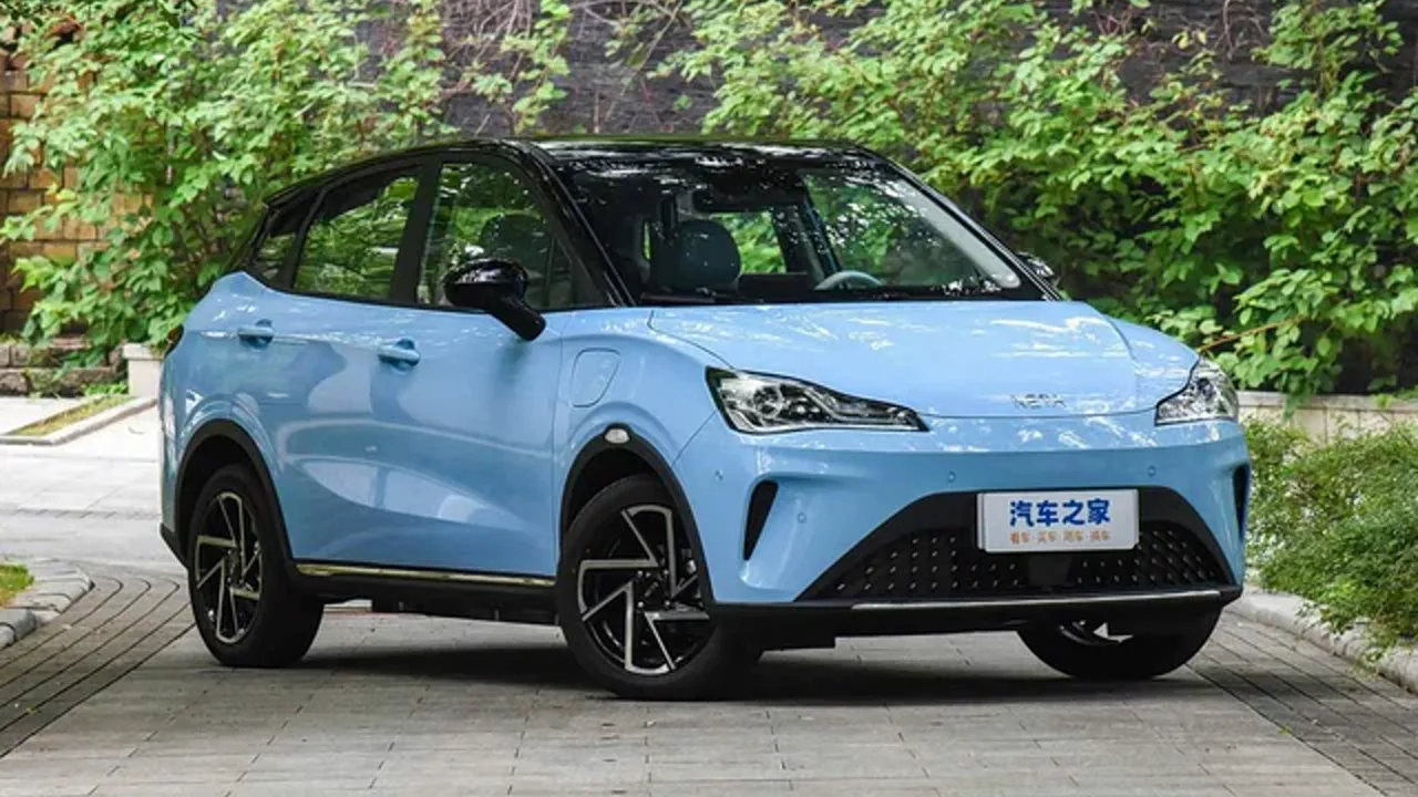 Автомобиль Hozon Neta Aya 2023-2025 2024