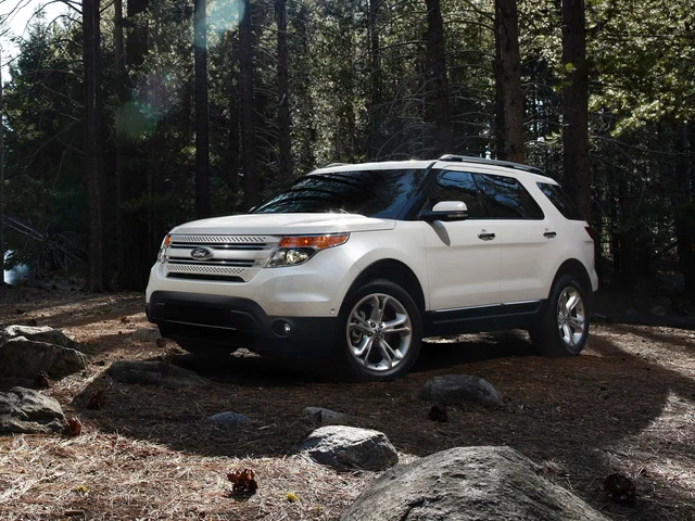 Автомобиль Ford Explorer V 2014