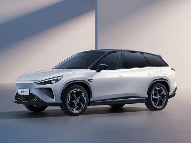 Автомобиль Hozon Neta L 2024-2025 2024