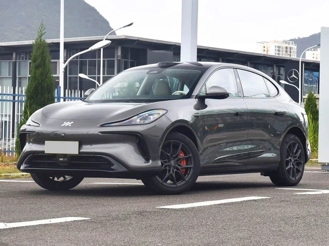 Автомобиль IM Motors (Zhiji) LS6 I 2024
