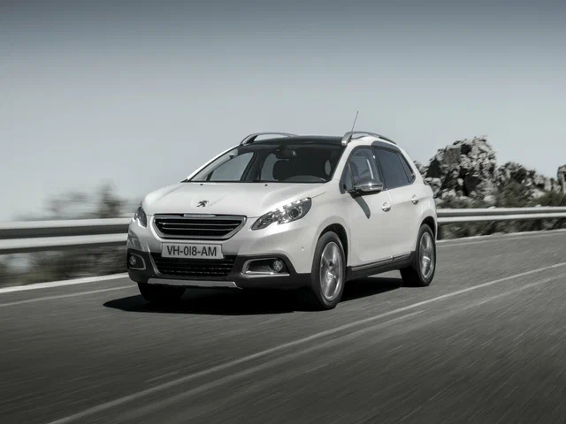Автомобиль Peugeot 2008 I 2015