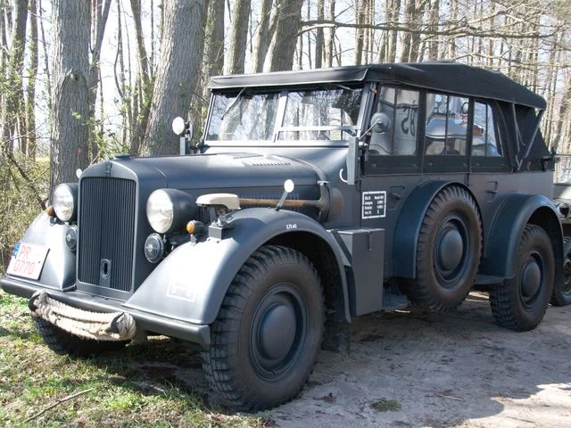 Автомобиль Horch 901 1937-1943 1950