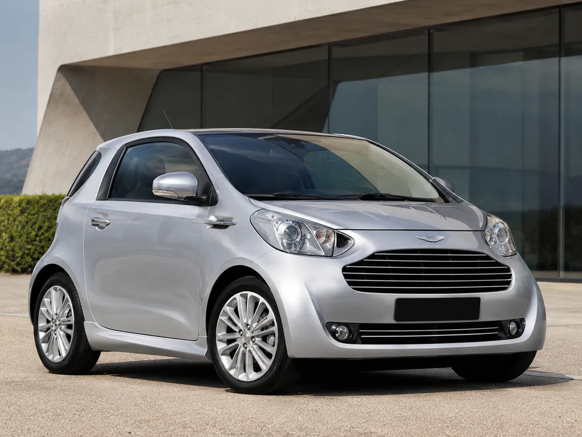 Автомобиль Aston Martin Cygnet 2011-2013 2012