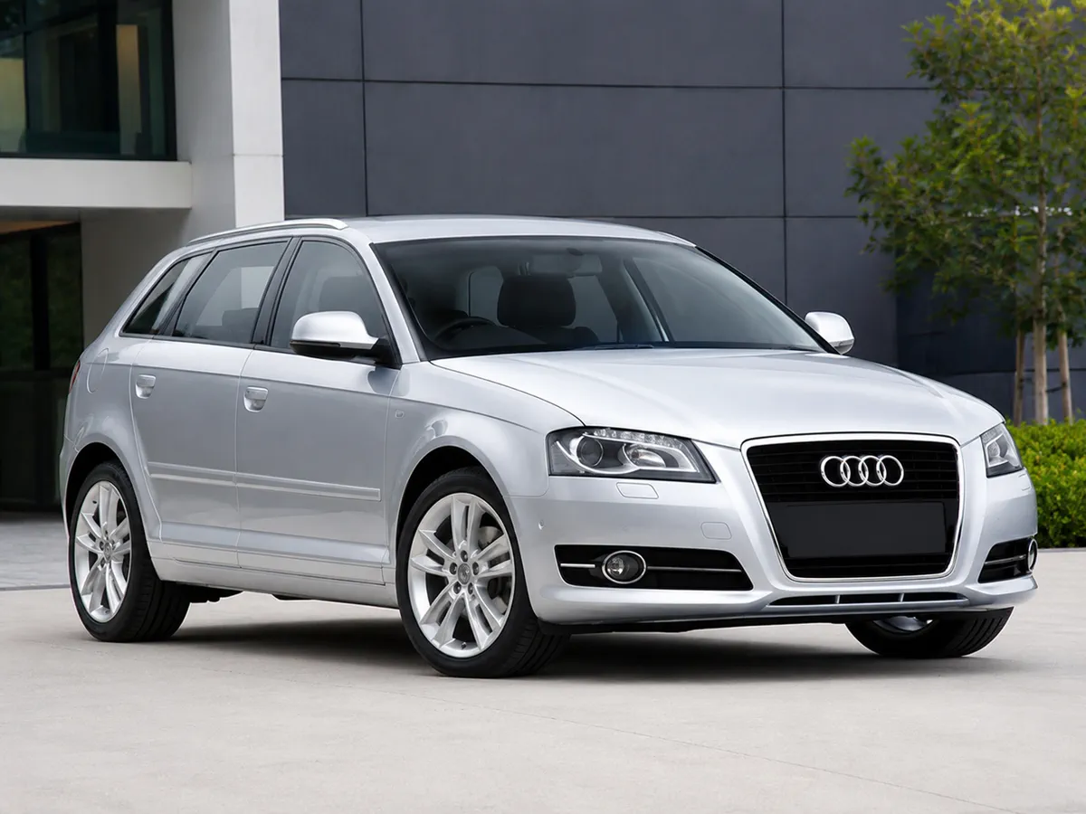 Автомобиль Audi A3 II (8P) Рестайлинг 2 2011
