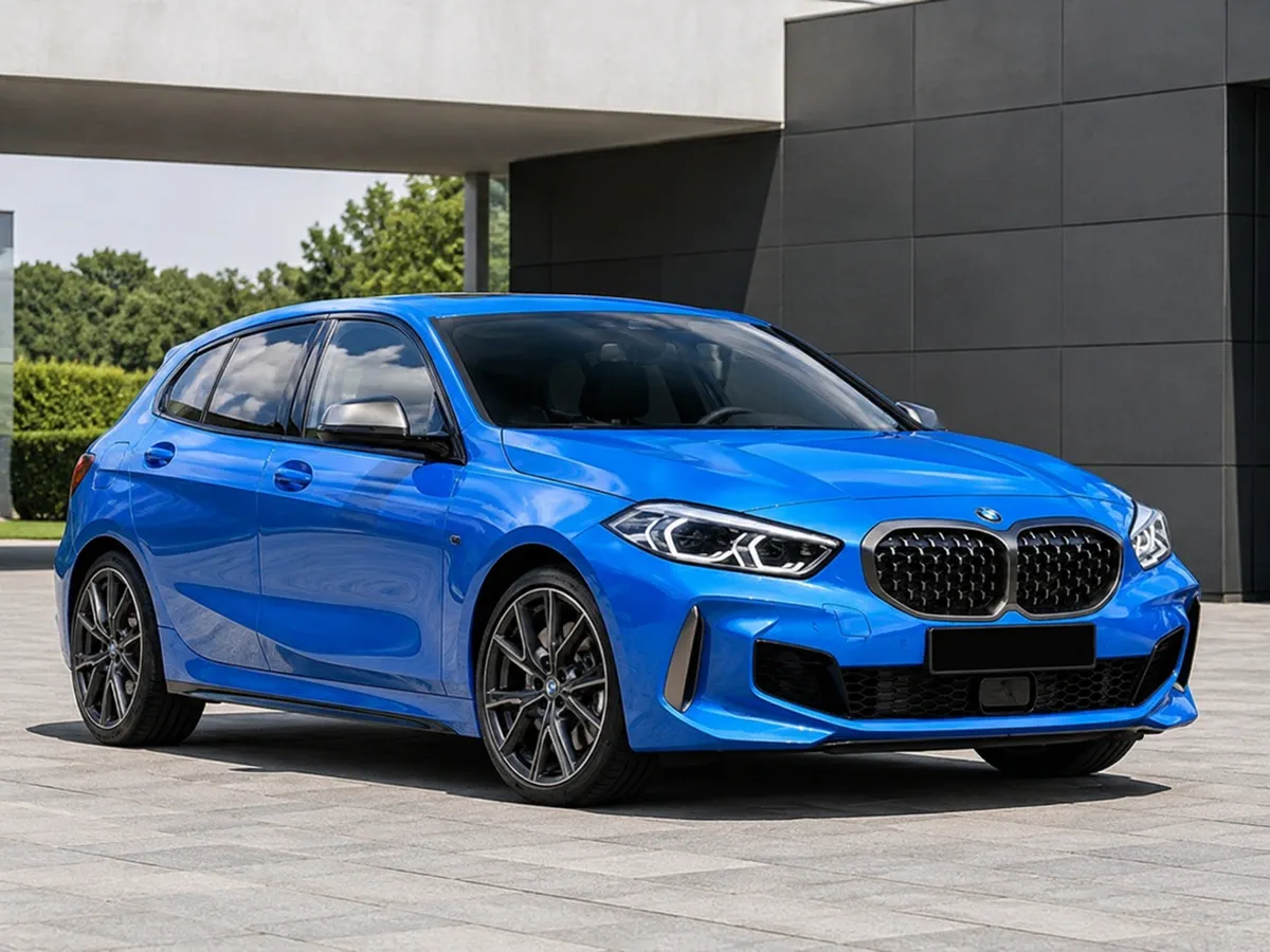 Автомобиль BMW 1 серии III (F40) 2021