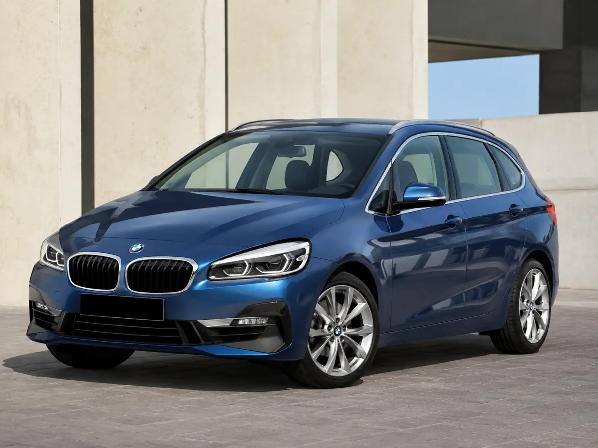 Автомобиль BMW 1 серии III (F52) Рестайлинг 2021
