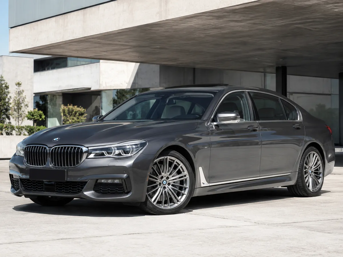 Автомобиль BMW 7 серии VI (G11/G12) 2018
