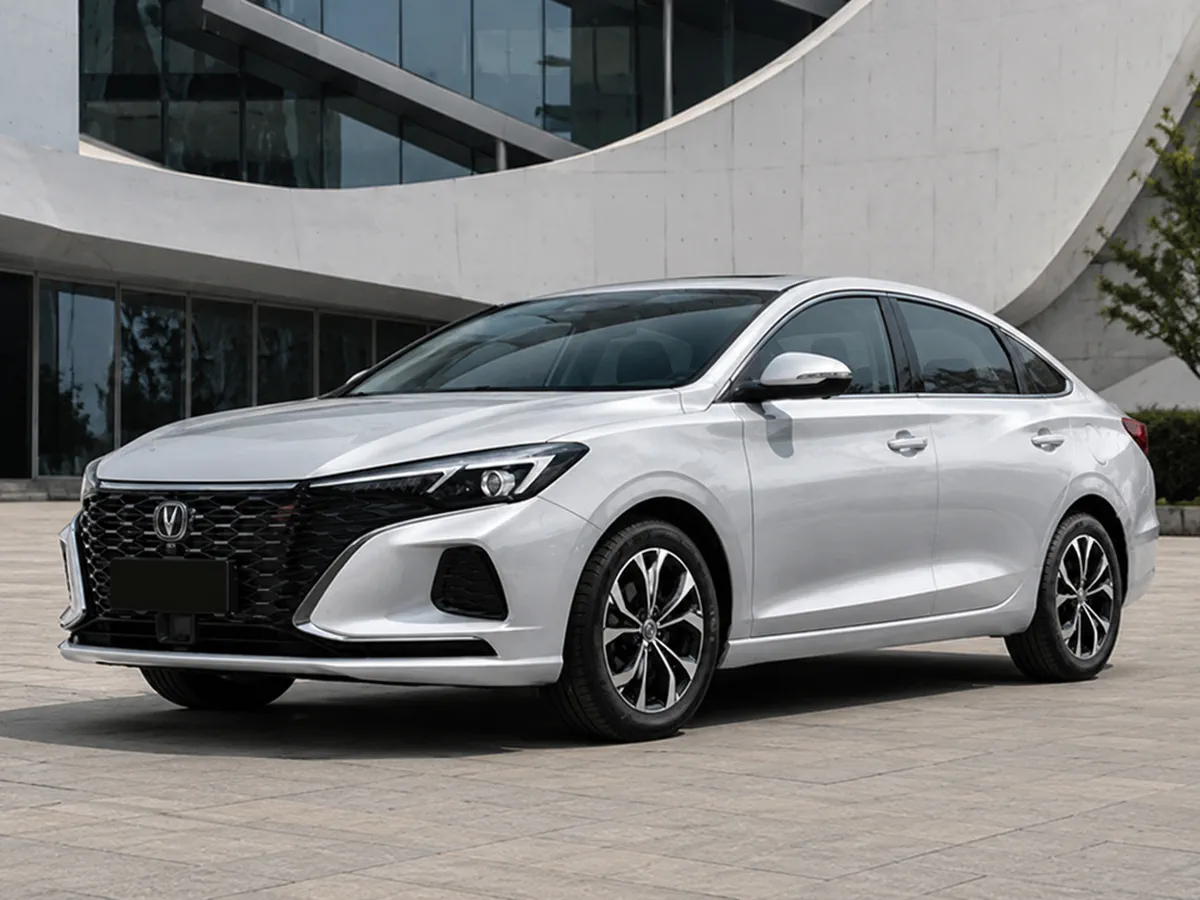 Автомобиль Changan Eado Plus 2020-н.в. 2021