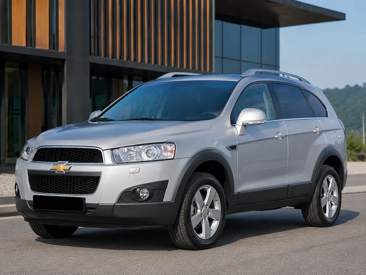 Автомобиль Chevrolet Captiva I 2010