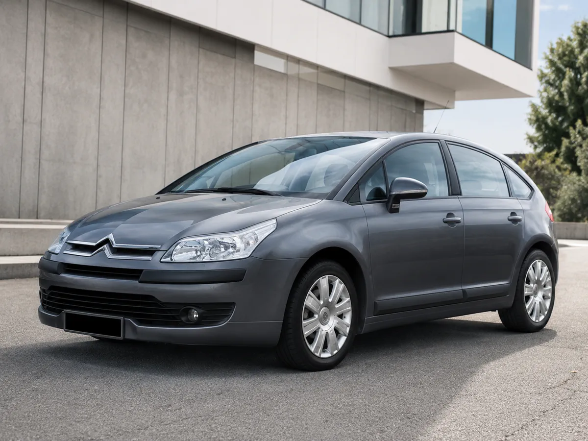 Автомобиль Citroen C4 I 2010