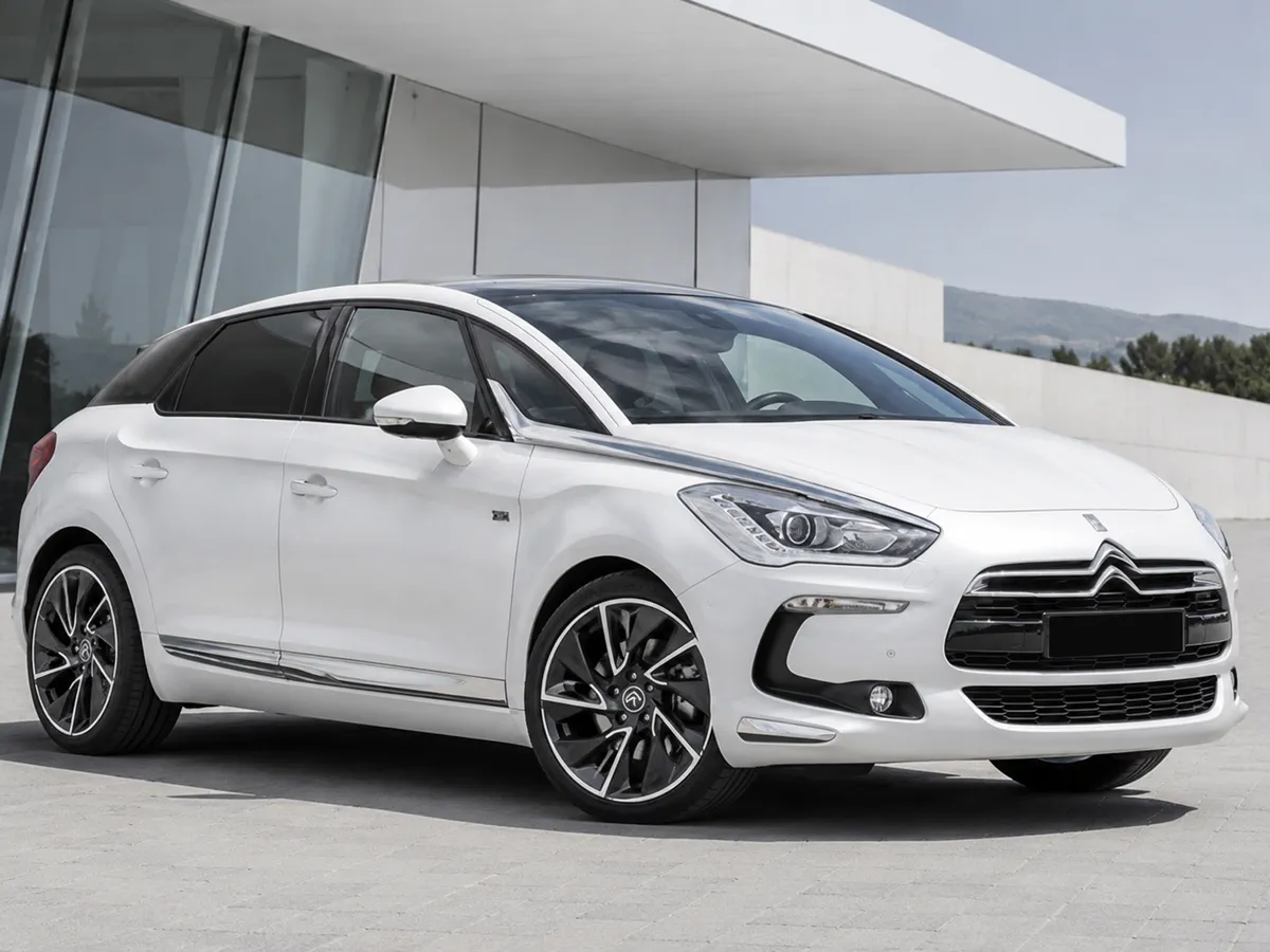 Автомобиль Citroen DS5 2012-2015 2014