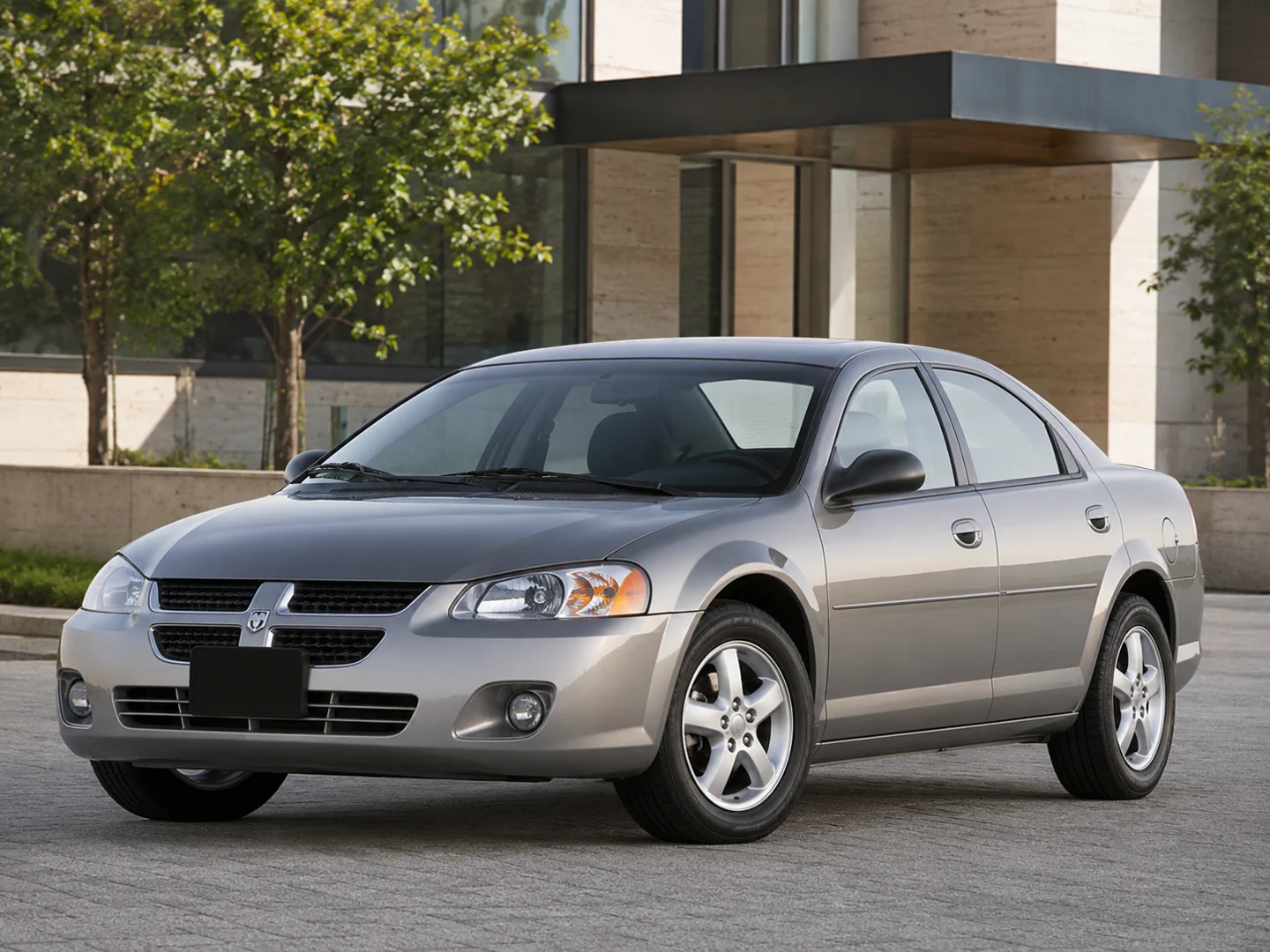 Автомобиль Dodge Stratus II 2002