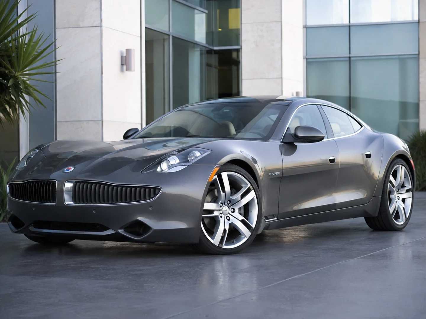 Автомобиль Fisker Karma 2009-2012 2012