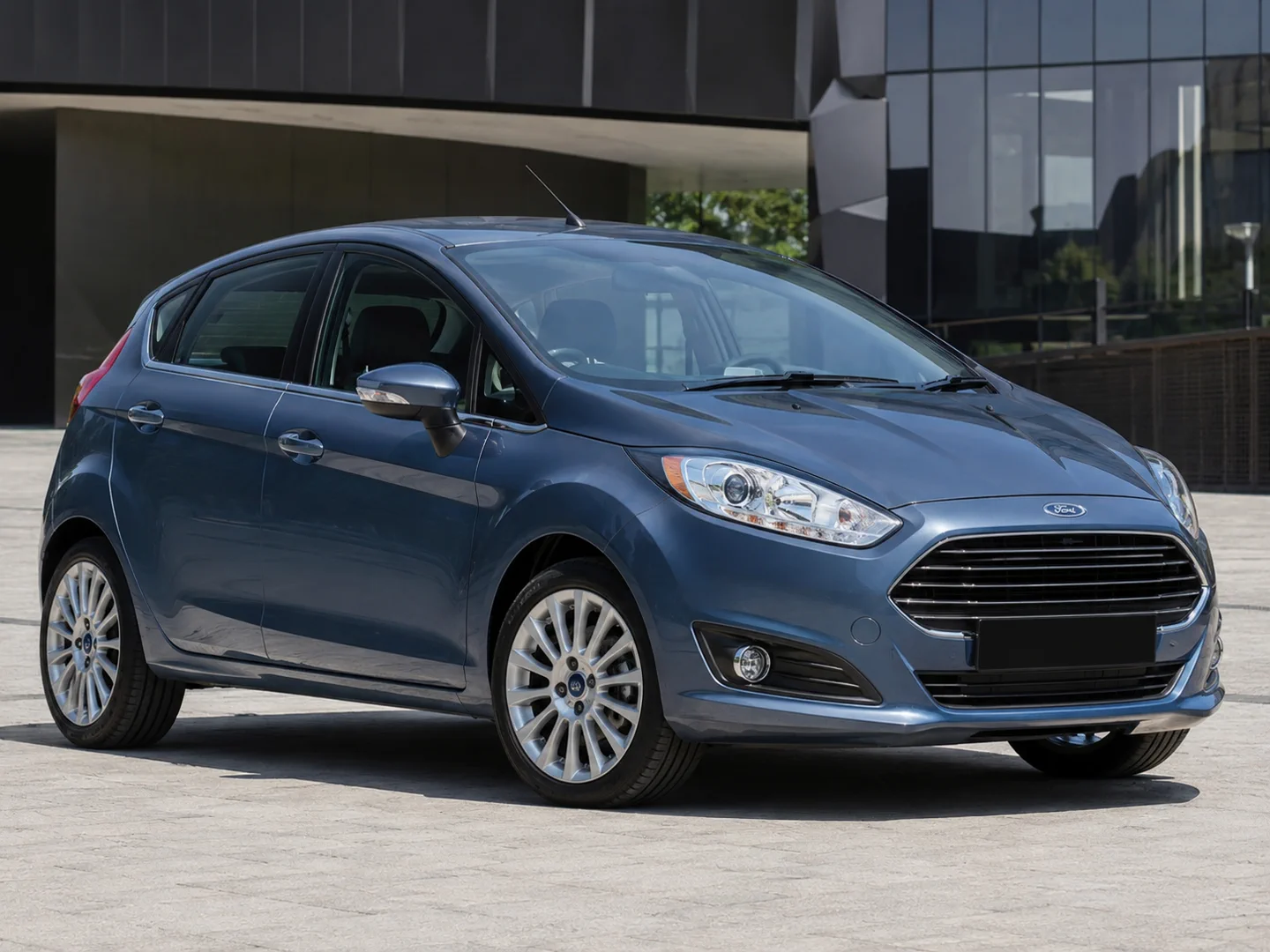 Автомобиль Ford Fiesta Mk6 Рестайлинг 2016