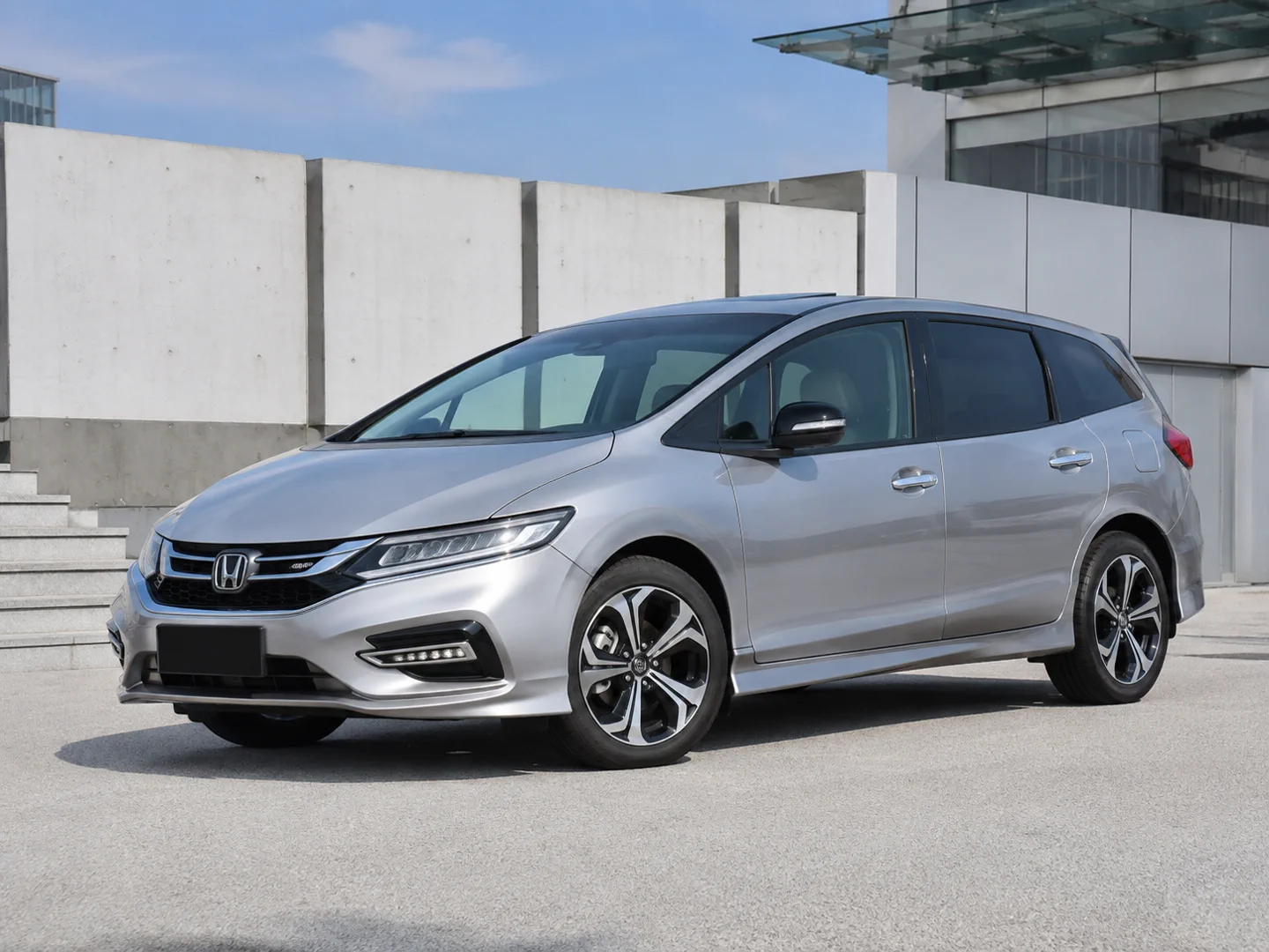 Автомобиль Honda Jade I Рестайлинг 2019