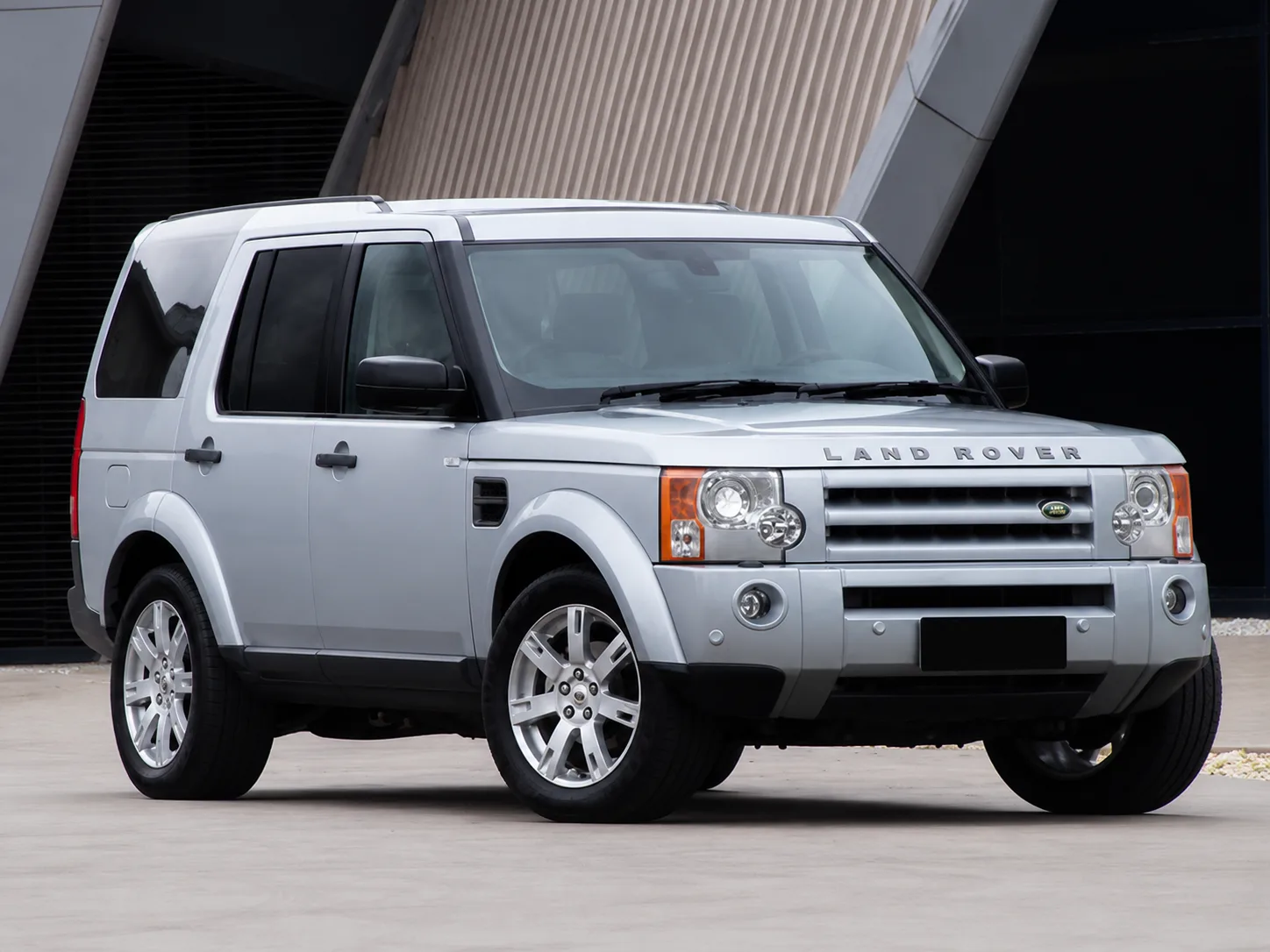Автомобиль Land Rover Discovery III 2008
