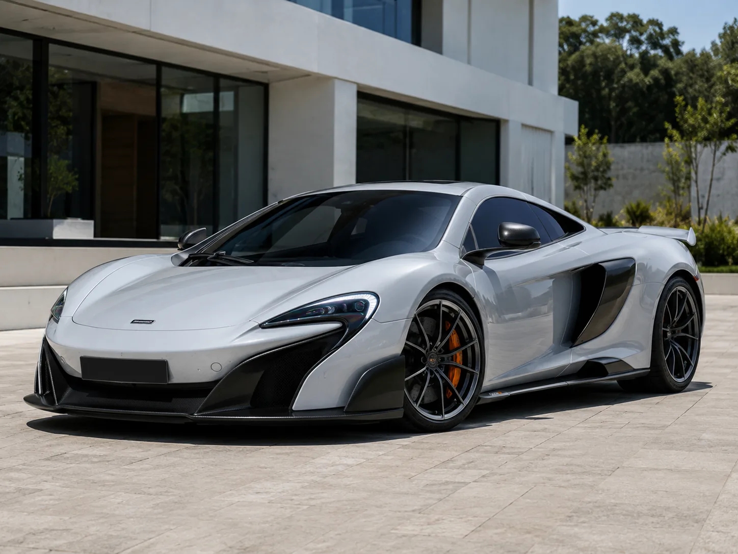 Автомобиль McLaren 675LT 2015-2017 2016