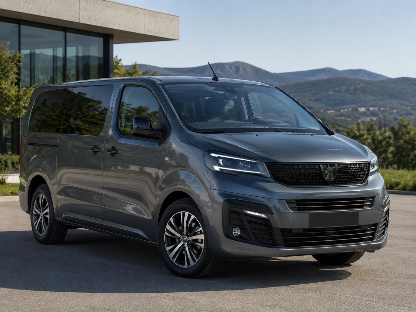 Автомобиль Peugeot Traveller I Рестайлинг 2024