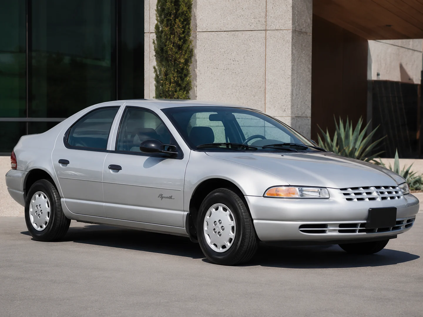 Автомобиль Plymouth Breeze 1995-2000 2000