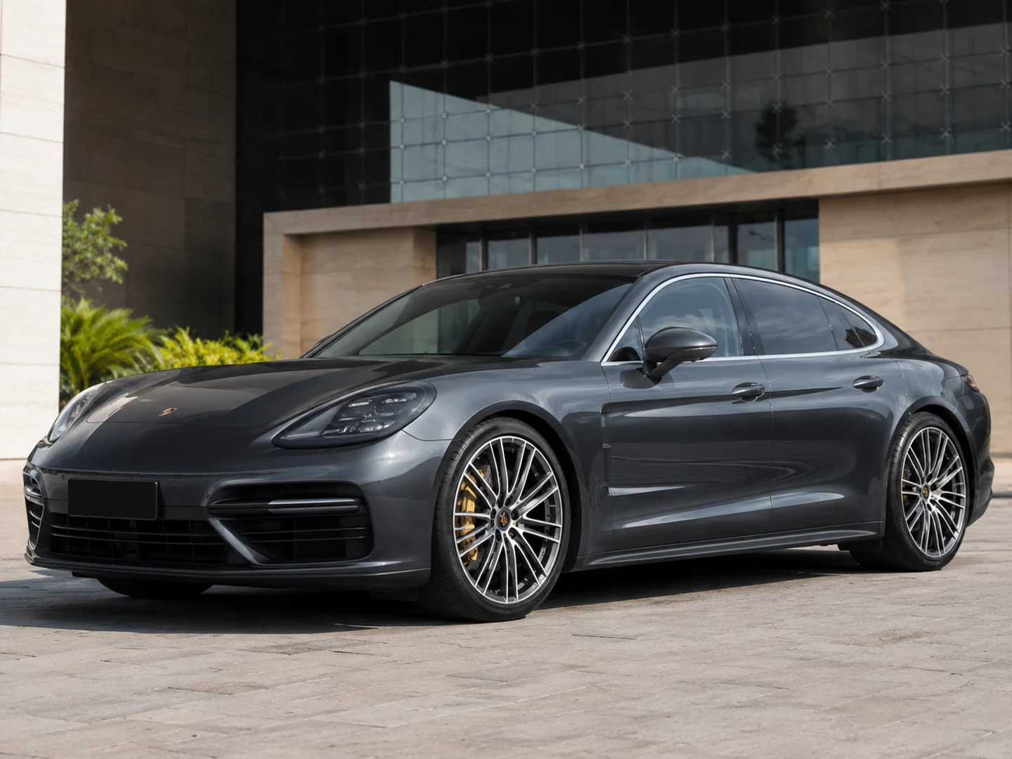 Автомобиль Porsche Panamera II Рестайлинг 2021