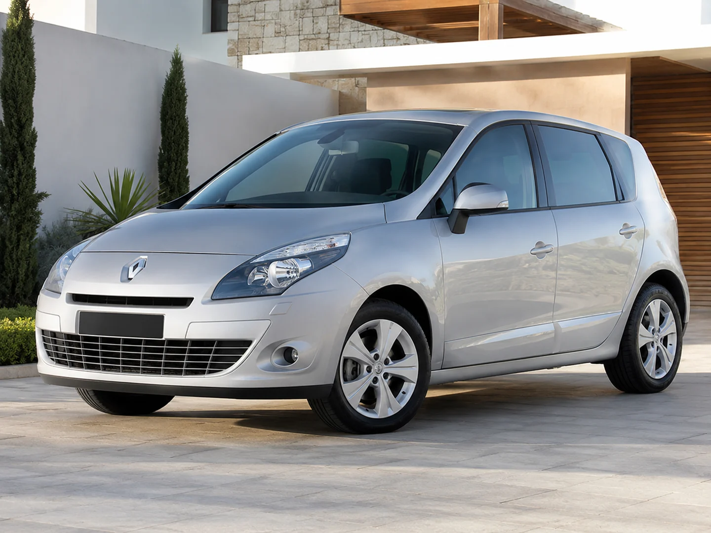Автомобиль Renault Scenic III 2011