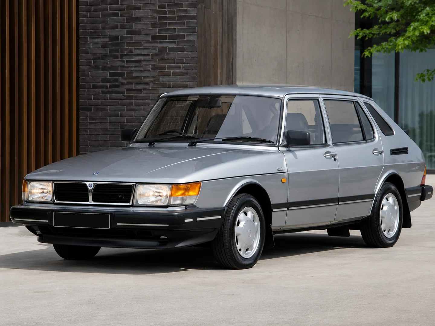Автомобиль Saab 600 I 1981
