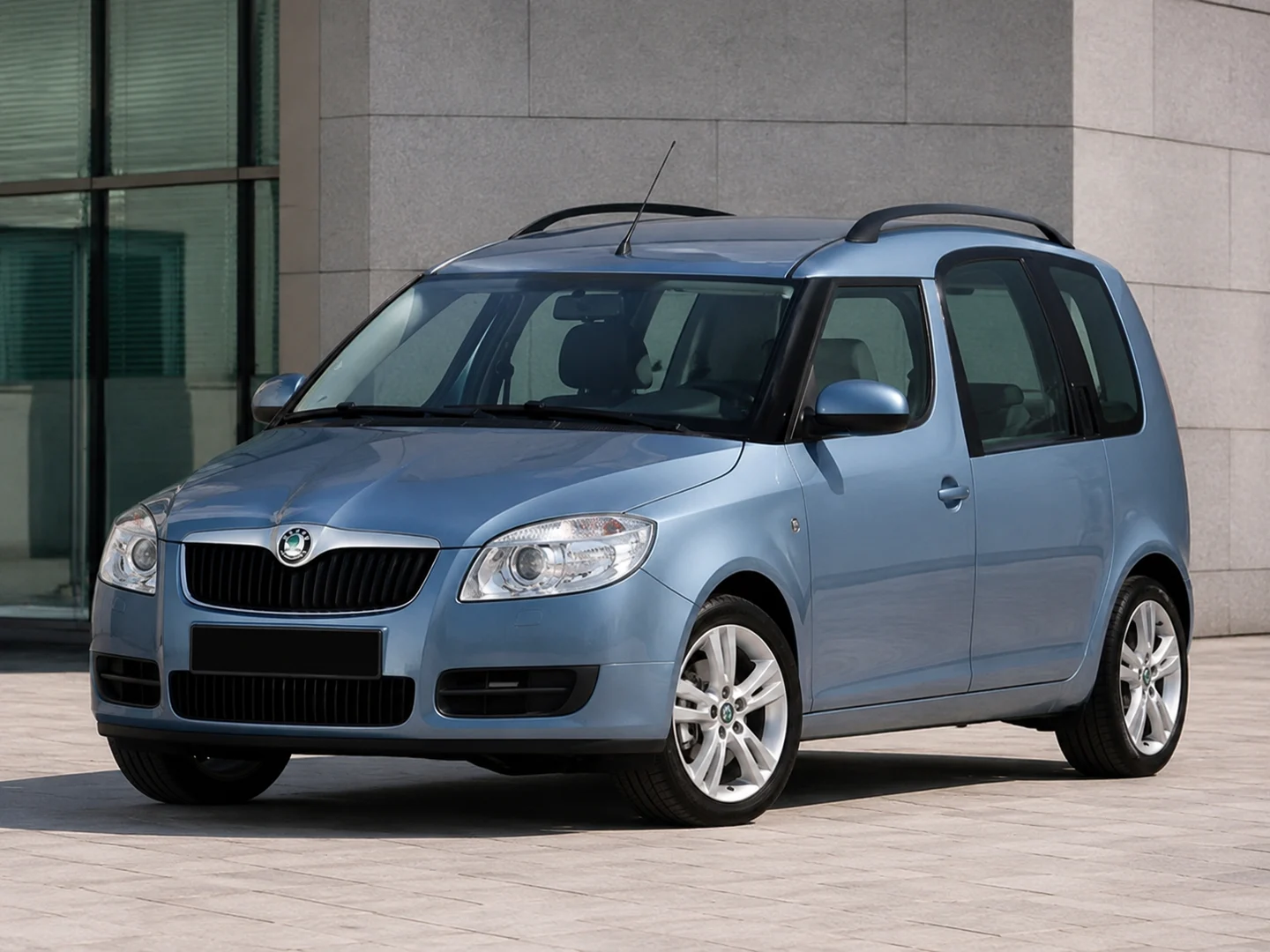 Автомобиль Skoda Roomster I 2008