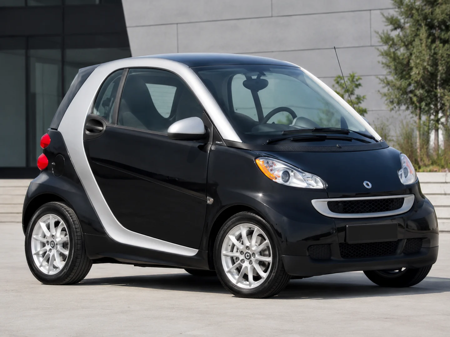 Автомобиль Smart Fortwo II 2013